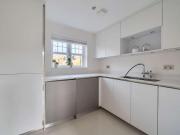 6 bed house for sale