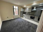 6 bed Mid Terraced House to rent in Leeds West...