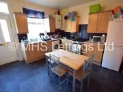 6 bed Mid Terraced House to rent in Leeds West...