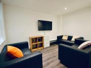 6 bed Mid Terraced House to rent in Liverpool...