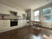 6 bed Mid Terraced House to rent in Ovingdean East...