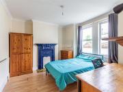 6 bed Mid Terraced House to rent in Ovingdean East...