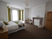 6 bed Mid Terraced House to rent in Plymouth Devon, PL4,...