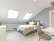 6 bed Mid Terraced House to rent in Portsmouth...