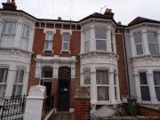 6 bed Mid Terraced House to rent in Portsmouth...