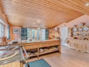 6 bed house for sale