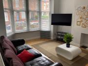 6 Bed Semi Detached House, Daneshill Road, LE3