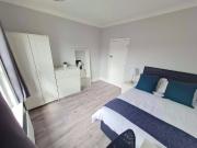 6 Bed Semi Detached House, Wilton Avenue, SO15