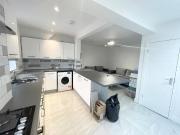 6 bed Semi Detached to rent in Beeston Nottinghamshire,...