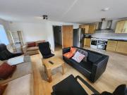 6 bed Semi Detached to rent in Manchester Greater...