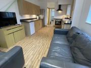 6 bed Semi Detached to rent in Nottingham...