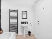 6 Bed Terraced House, Timber Dene, BS16