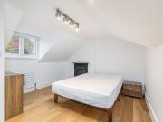 6 Bed Terraced House, Wandsworth Bridge Road, SW6