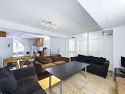 6 Bedroom Apartment Flat