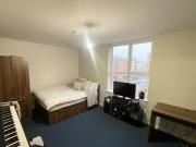 6 bedroom apartment for rent in 7 12 Triangle South,...