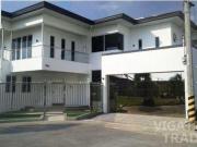 6 Bedroom Brand New House with Pool For Sale in Angeles...
