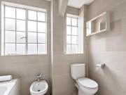 6 bedroom conversion flat with 1 reception and 3...
