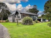 6 bedroom country house for sale