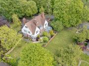 6 Bedroom Detached House