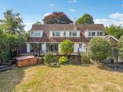 6 Bedroom Detached House