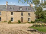 6 Bedroom Detached House
