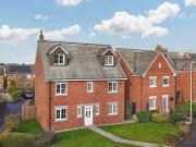 6 Bedroom Detached House