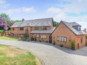 6 Bedroom Detached House