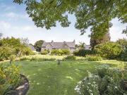 6 Bedroom Detached House