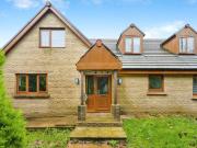 6 Bedroom Detached House