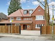 6 bedroom detached house for rent in Gregories Road,...