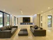 6 Bedroom Detached House For Rent In Stanmore
