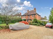 6 bedroom detached house for sale