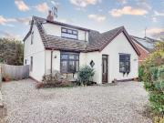 6 bedroom detached house for sale