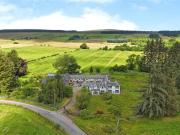 6 bedroom detached house for sale