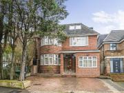 6 bedroom detached house for sale