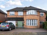 6 bedroom detached house for sale