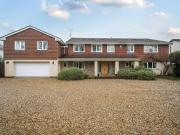 6 bedroom detached house for sale