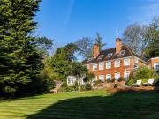 6 bedroom detached house for sale