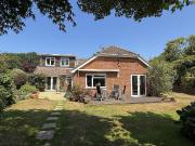 6 bedroom detached house for sale