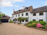 6 bedroom detached house for sale