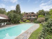 6 bedroom detached house for sale