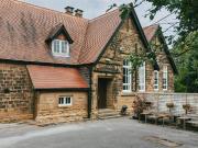 6 bedroom detached house for sale