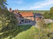 6 bedroom detached house for sale