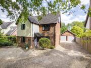 6 bedroom detached house for sale