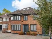 6 bedroom detached house for sale