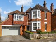 6 bedroom detached house for sale