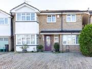 6 bedroom detached house for sale