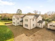6 bedroom detached house for sale