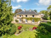 6 bedroom detached house for sale