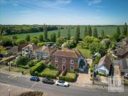 6 bedroom detached house for sale